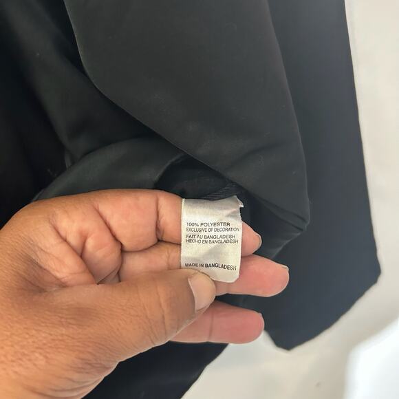 Nike Air Jordan Red Embroidered Logo Full-Zip Athletic Black Jacket Boy Size XL - Picture 2 of 9